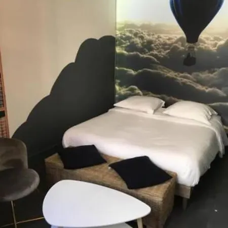 La Tete Dans Les Nuages Apartamento